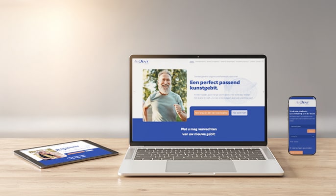 AvaDent patiëntenwebsite op laptop, tablet en smartphone